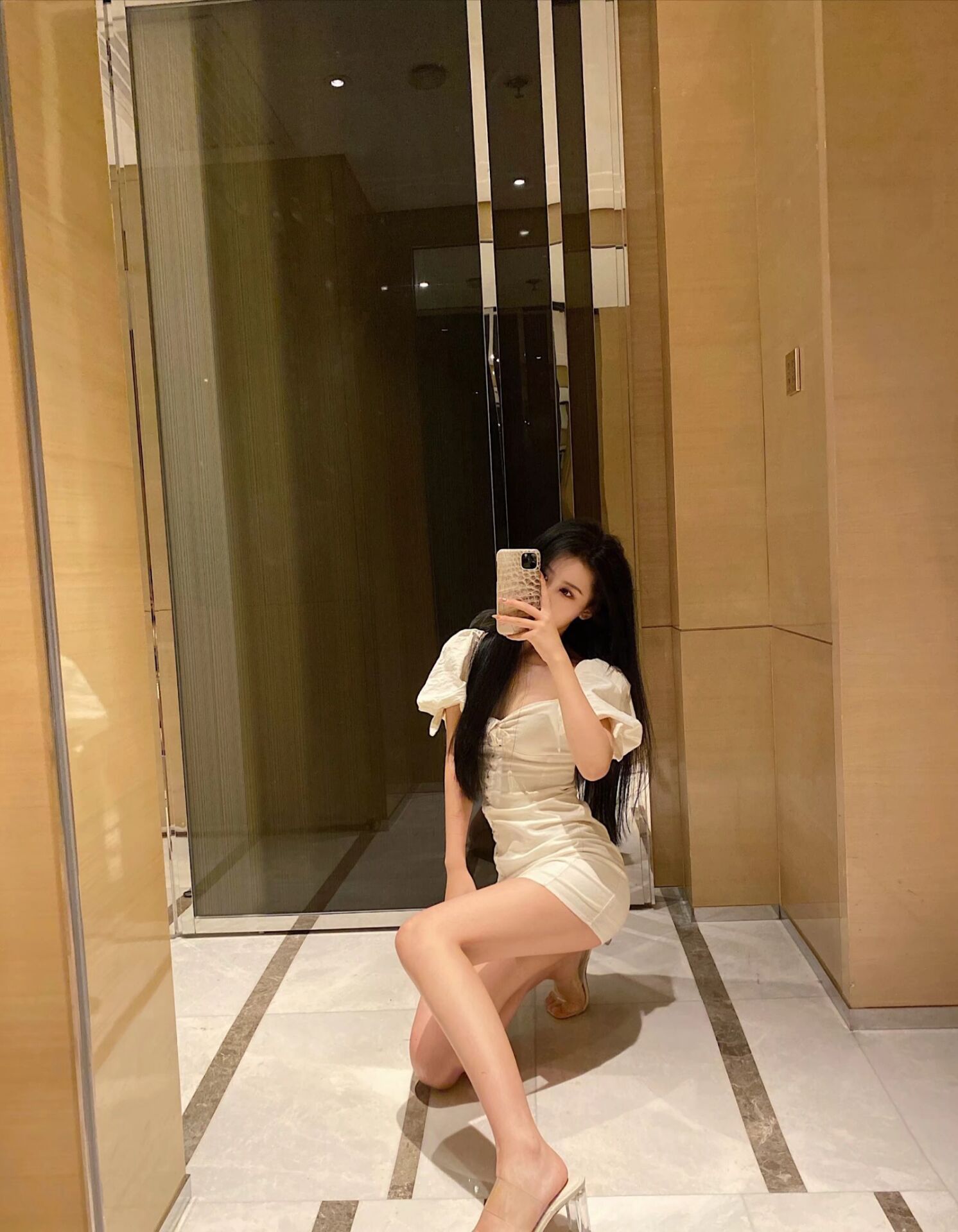 高颜值，170长腿女孩，腿控哥哥进！ 第4张