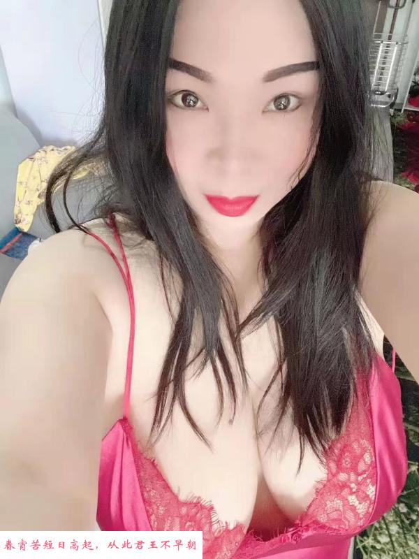 F杯大奶熟女 第1张