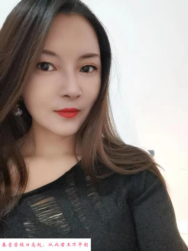 园区精致三通妹 第1张