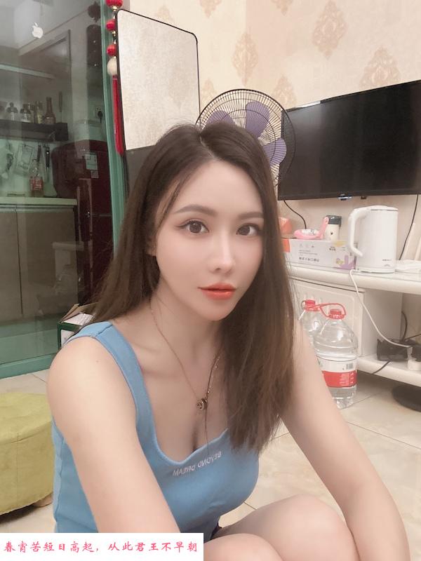 性感瑜伽小姐姐 第1张