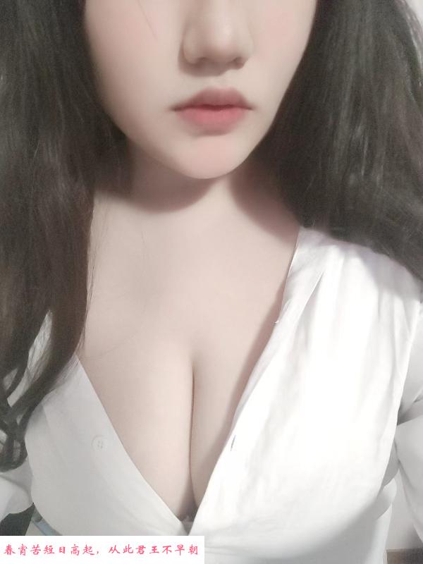 微胖巨乳小倩 第3张