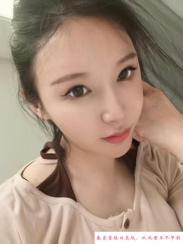 南京服务系口爆美女 第1张