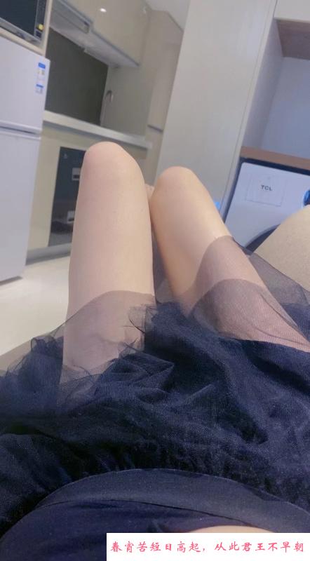 榨汁机炮架子骚女 第1张