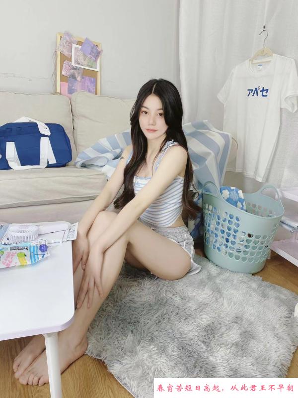 长发及腰御姐丸子 第4张