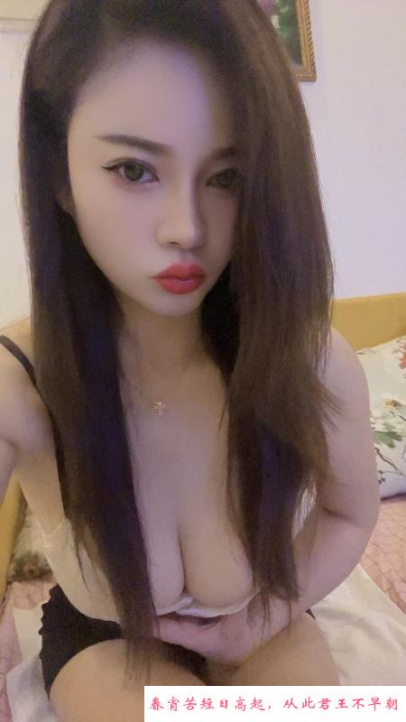 玉龙路服务系小荡妇 第1张