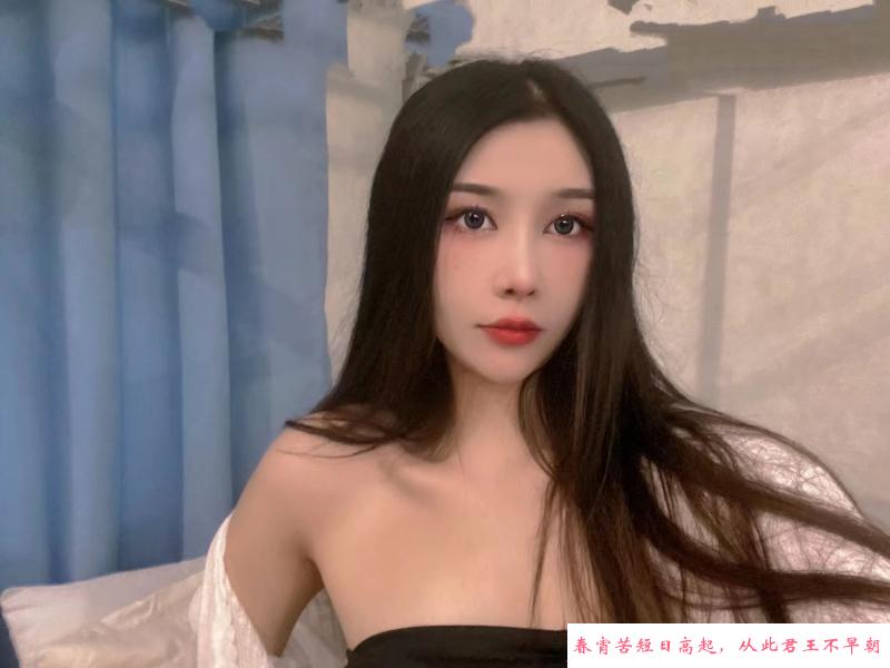 苗条身材性感美女 第2张