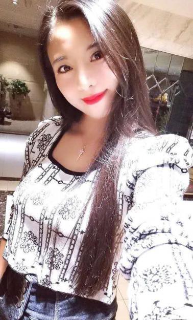 四川性感黑丝袜辣妹被双飞 第1张