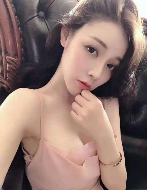 身材一流，风骚粉嫩技术好服务细致的妹子，专业靠谱 第4张