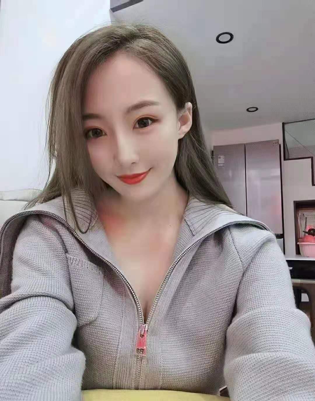 金水区嫩模小妹妹 第1张