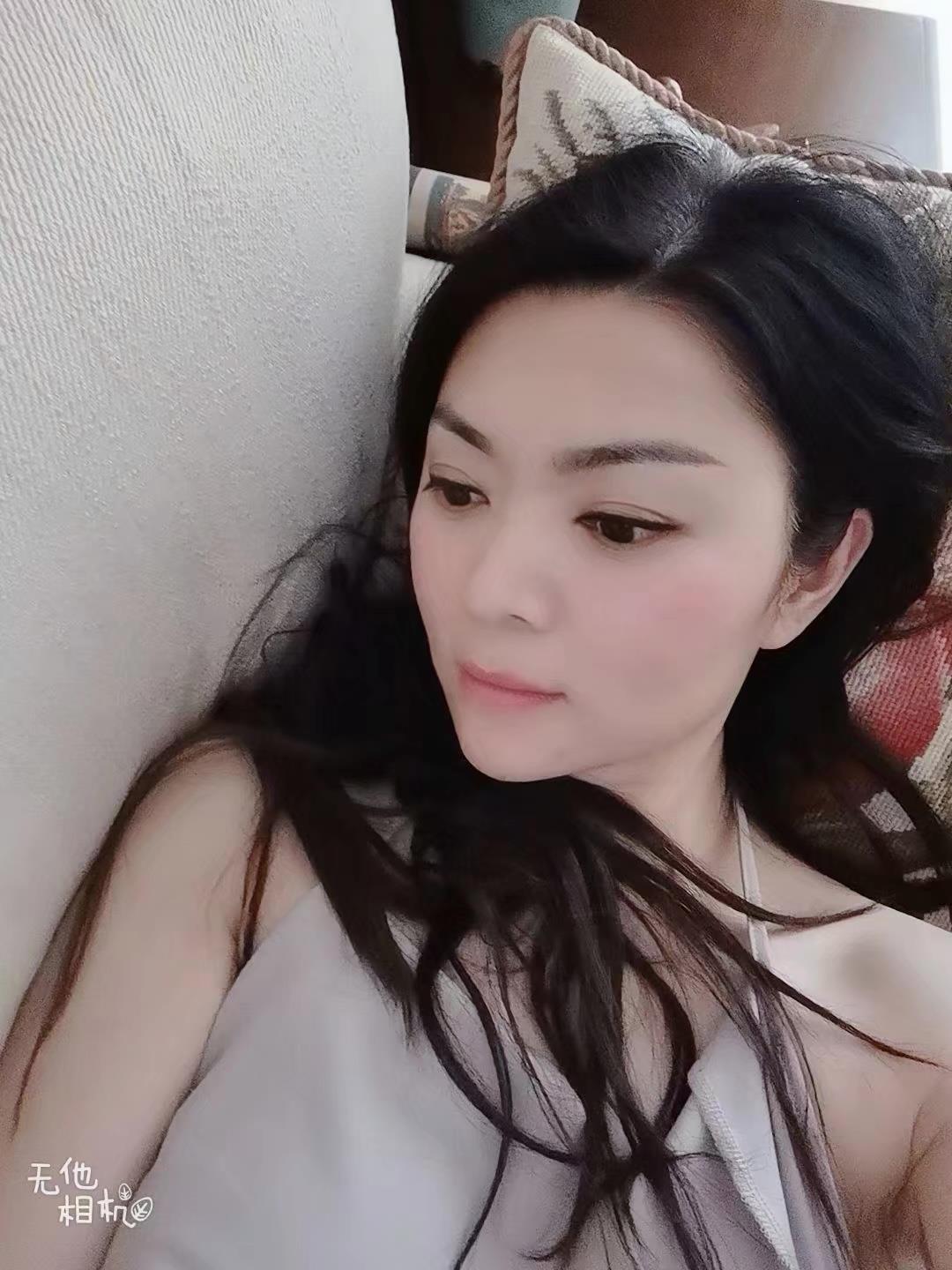 宋家庄的长腿高妹 第2张