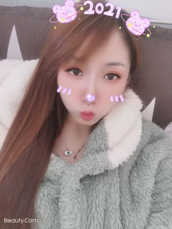 汉阳王家湾大胸妹子 第1张