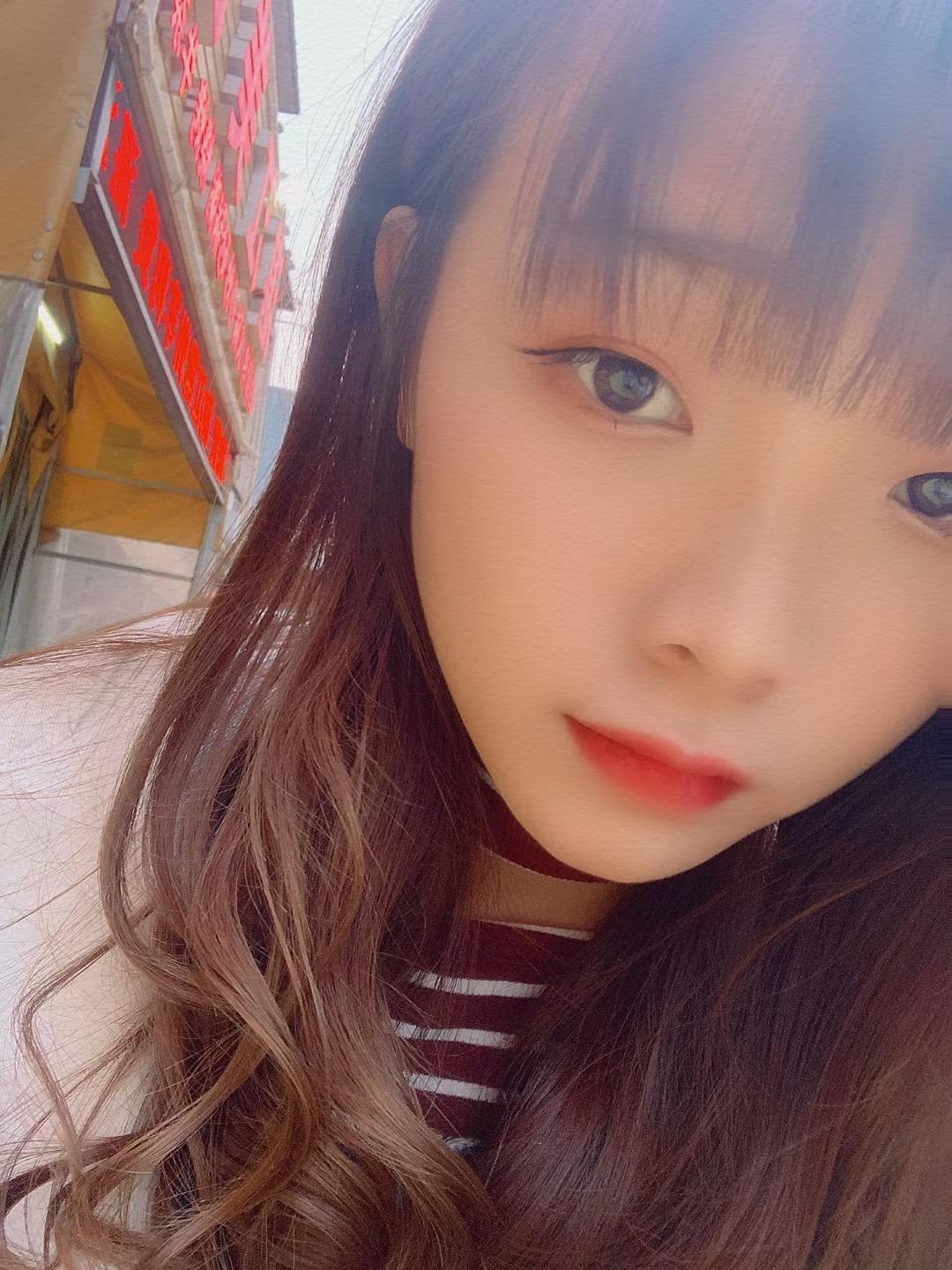 徐汇温婉大胸美女 第1张