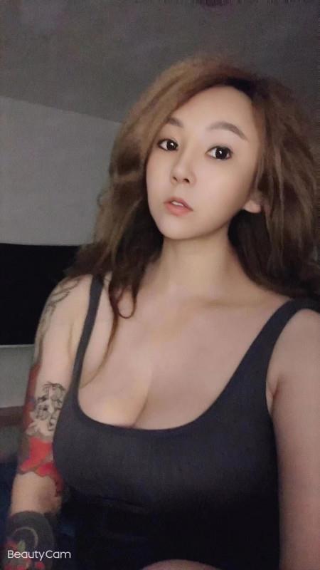 夫子庙大胸美女 第1张