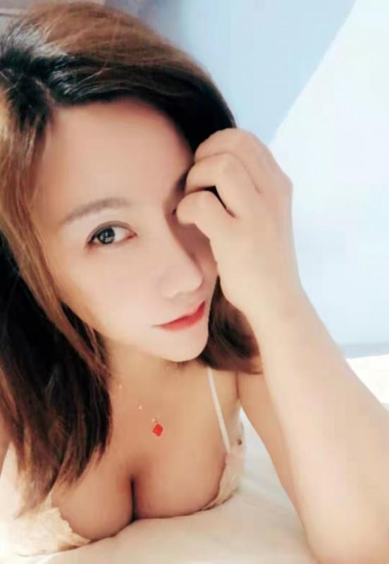 性感小少妇 第3张