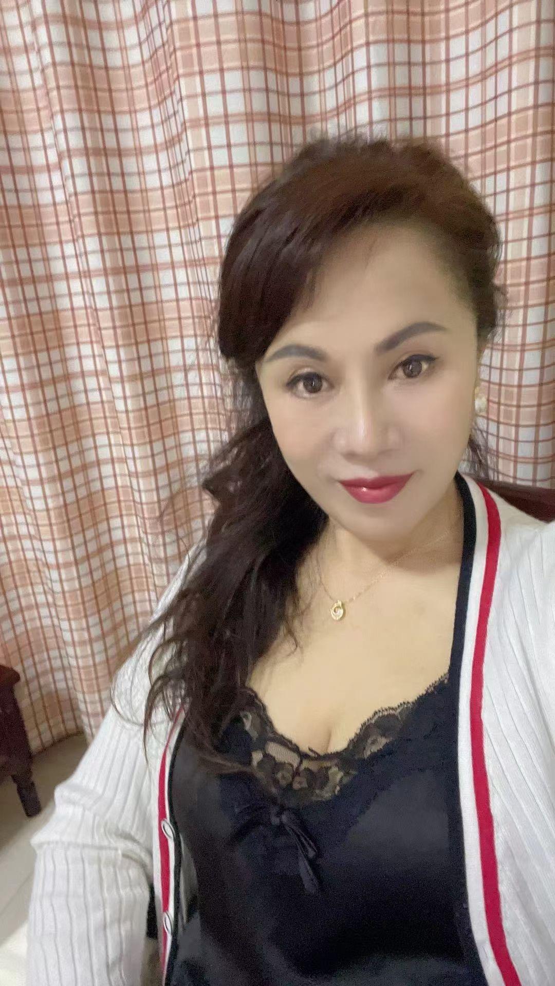 东城情趣内衣熟女 第3张