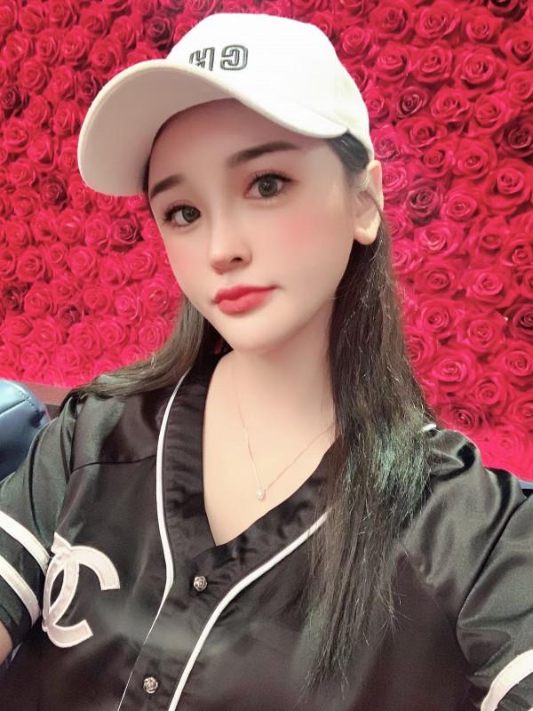 长宁嫩妹网红脸 第1张