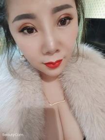 沈河的大奶妹 第1张