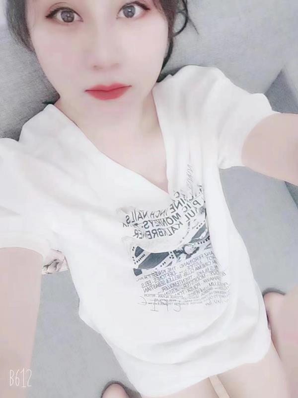 立水桥南美女 第1张