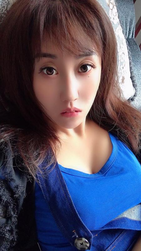身材不错的干净妹子 第1张