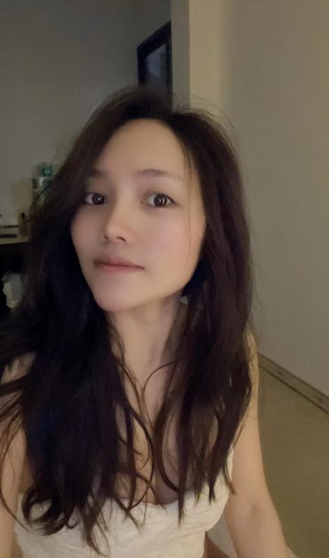 年底尚在营业的姐姐 第1张