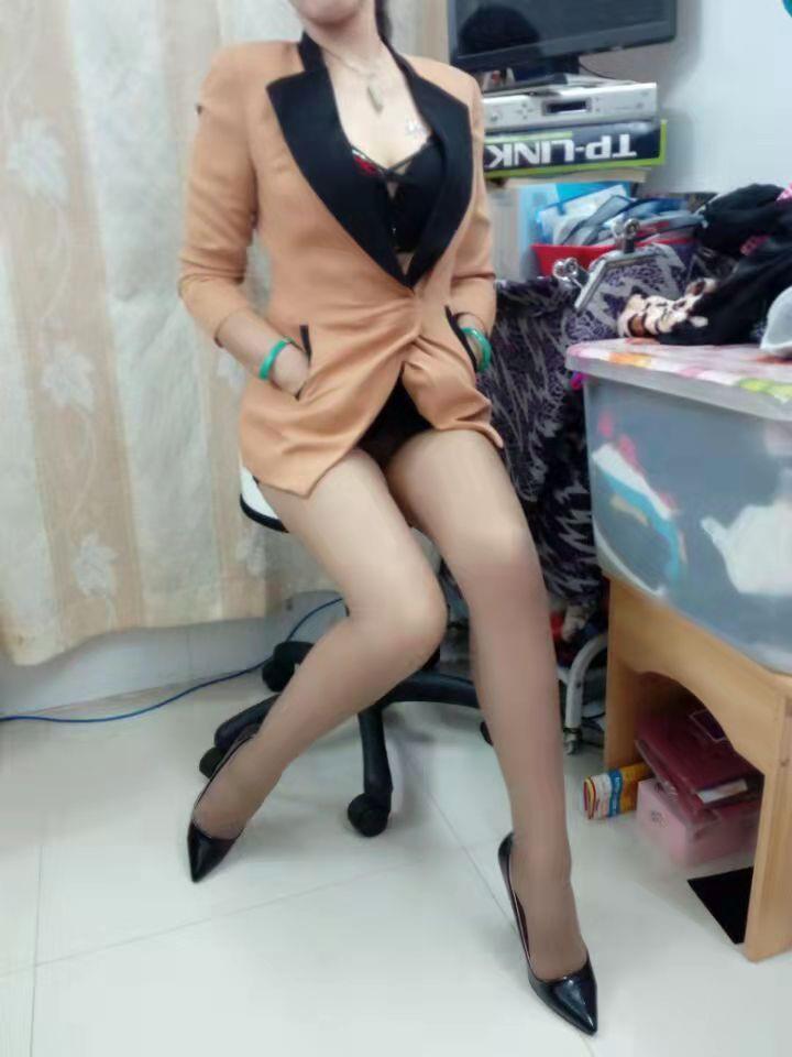 高挑熟女 第1张