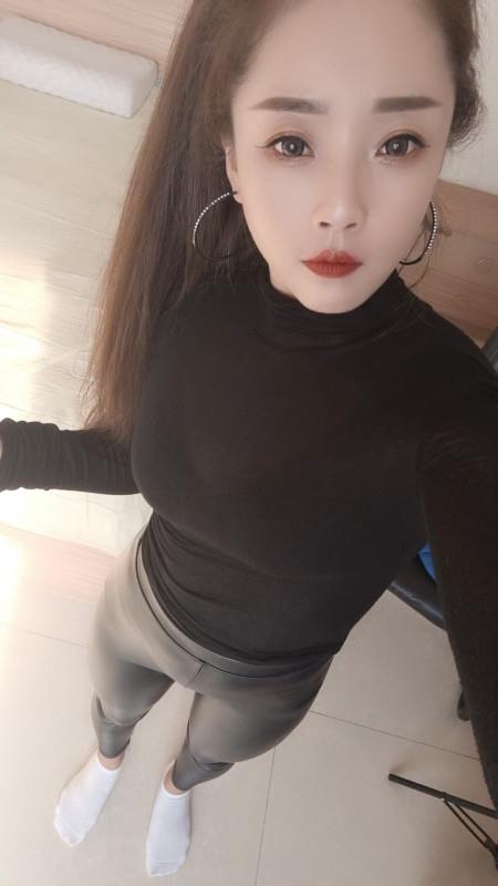 体验琳琳老师的爽记 第2张