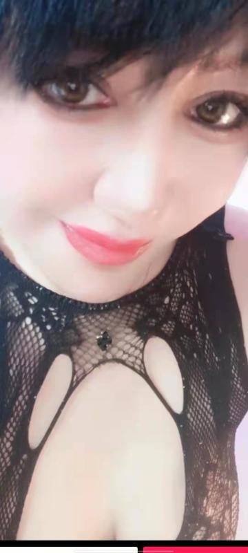 大胸熟女回来了 第1张