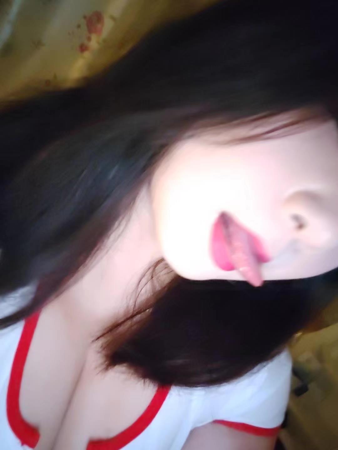 杨家湾骚妹子 第2张