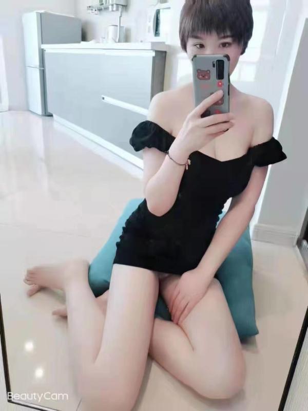 包河短发气质美女 第2张