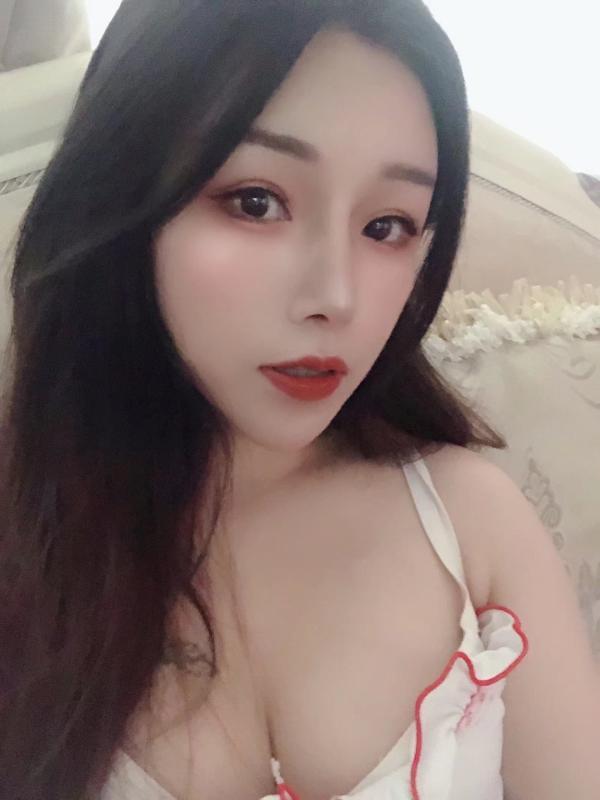 热辣小野猫lucy 第1张