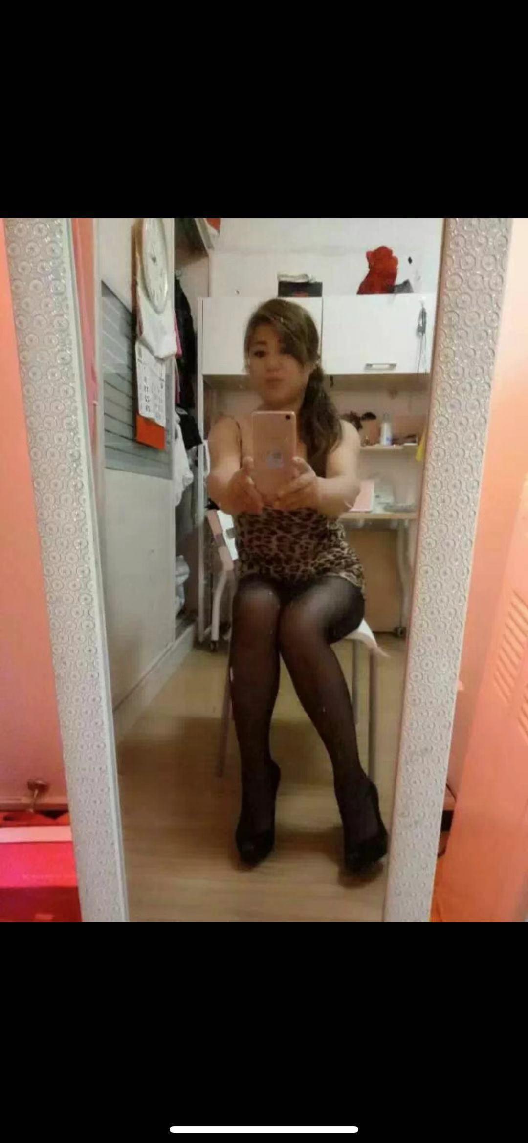 西城大奶熟女，双飞真爽，泻火专用 第3张