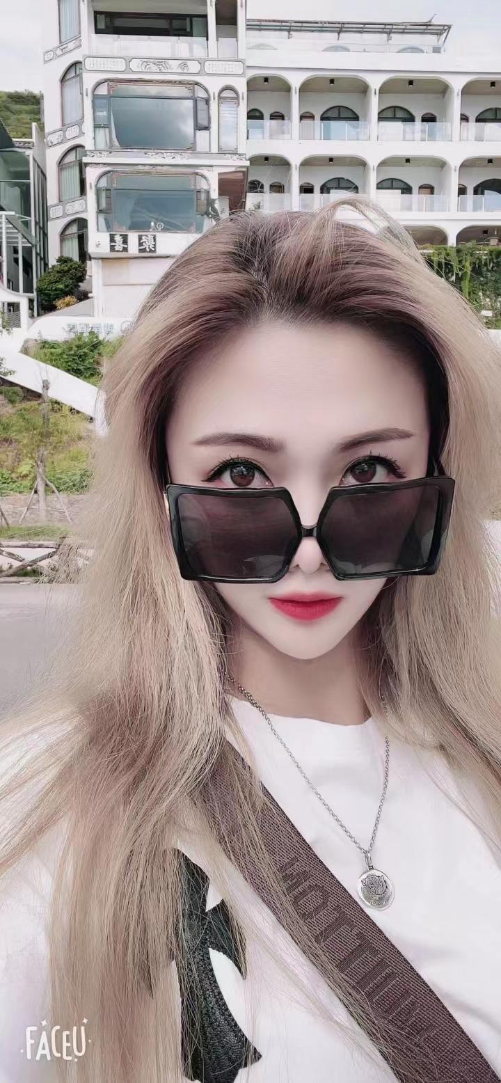 朝阳区姚家园小琪琪，性感美腿的主动小女生 第1张