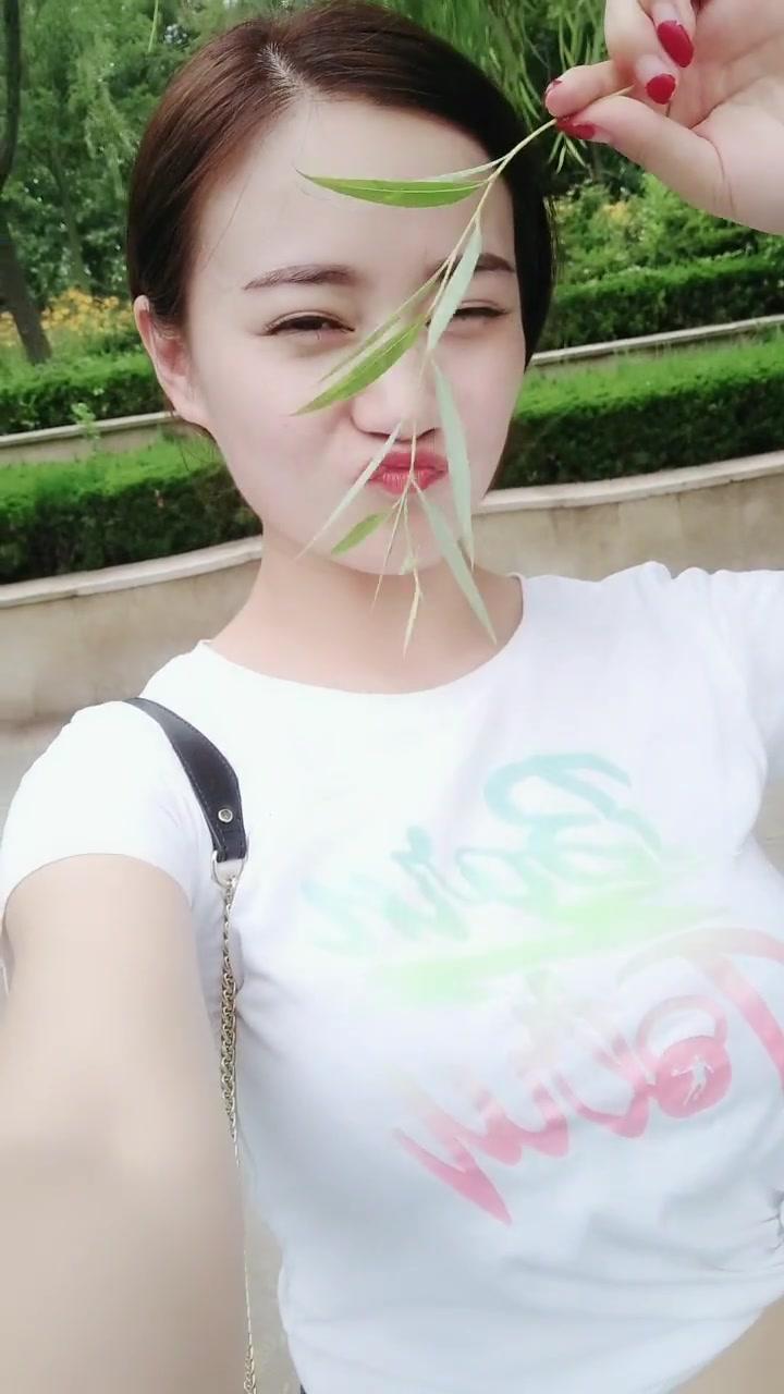 难忘的高颜值妹子,玩过的楼凤颜值最高的妹子 第3张
