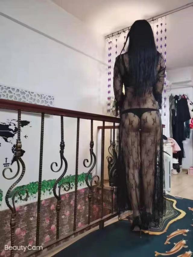十八里店可SM的长腿骚货，活儿好，多汁，可二刷 第3张