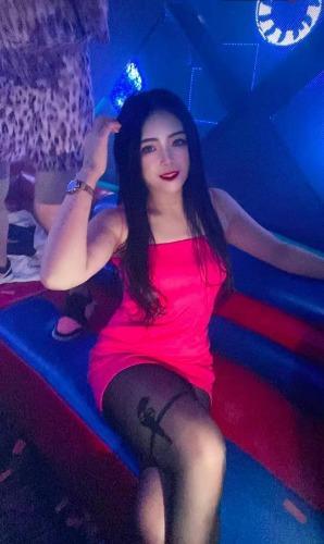 苏州大学城附近的妹子 第2张