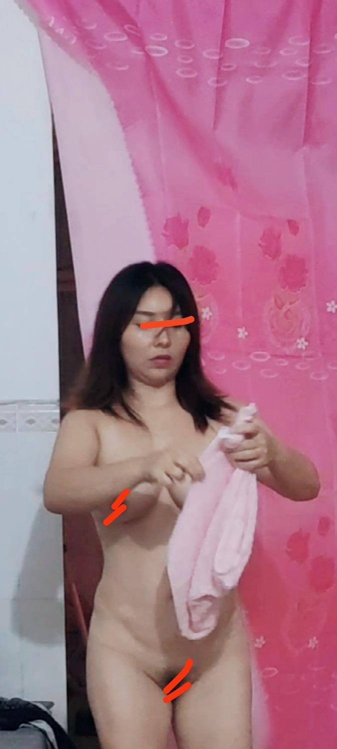 龙华五和约卖衣服熟女 第1张