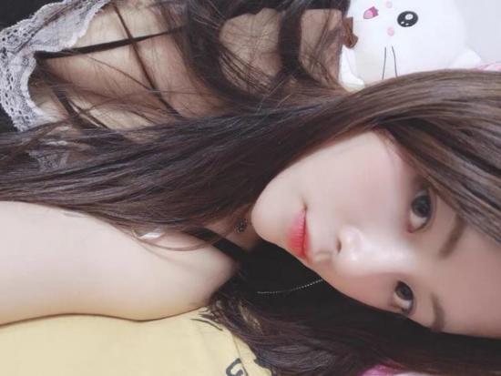身材很好的丝袜小骚货，年轻漂亮【失效】 第2张